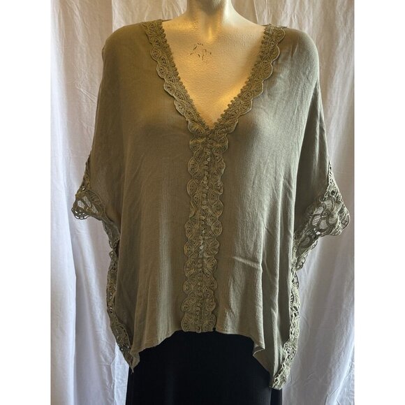 Womens Size Large Kye Mi Green Pullover Lace‎ Accent Green Blouse - Picture 1 of 8
